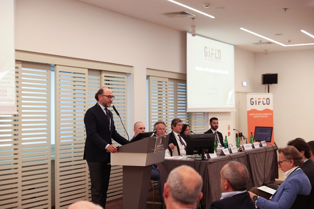 uno sguardo sul cartone ondulato